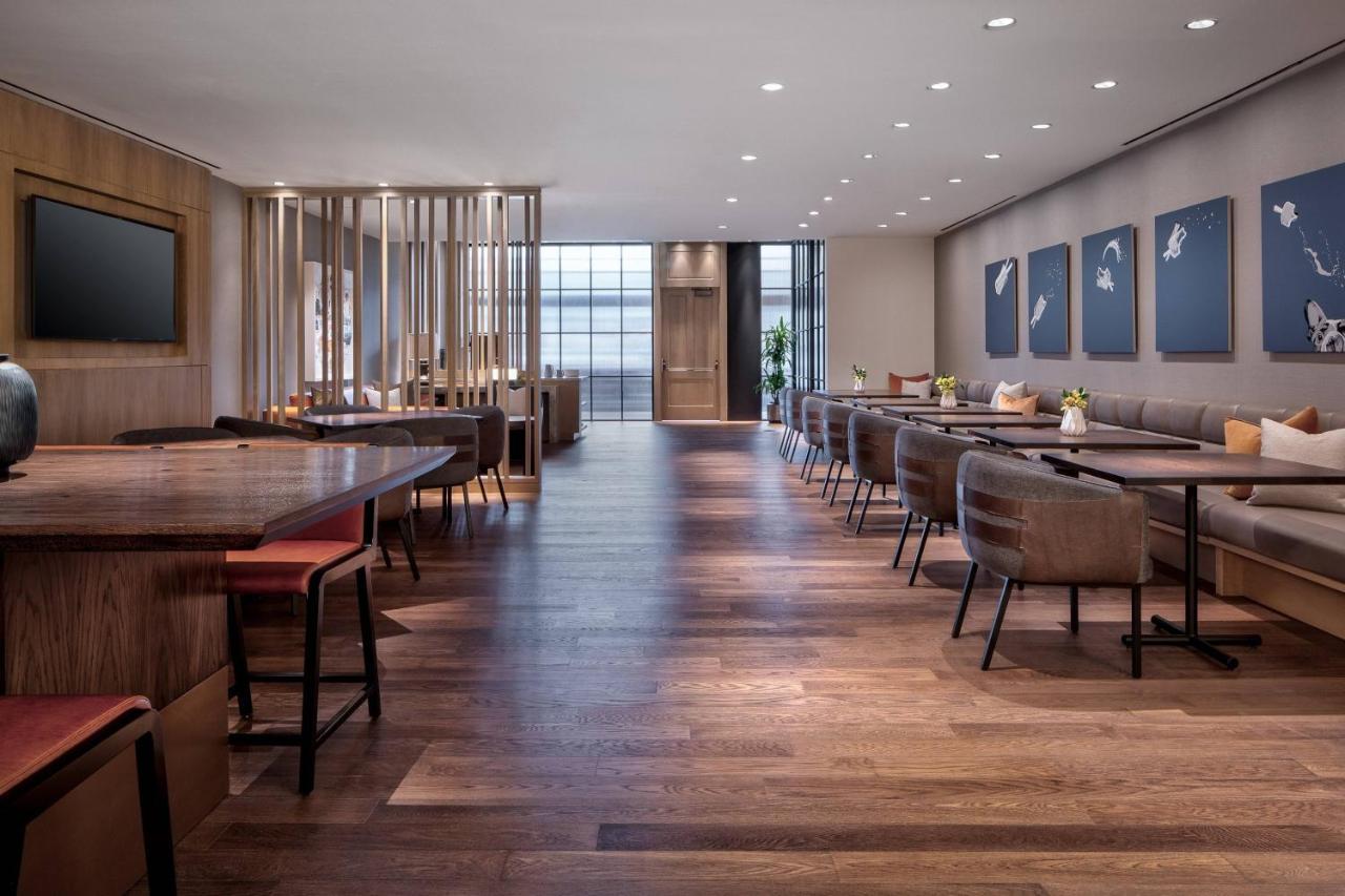 Corner Room Concierge Level