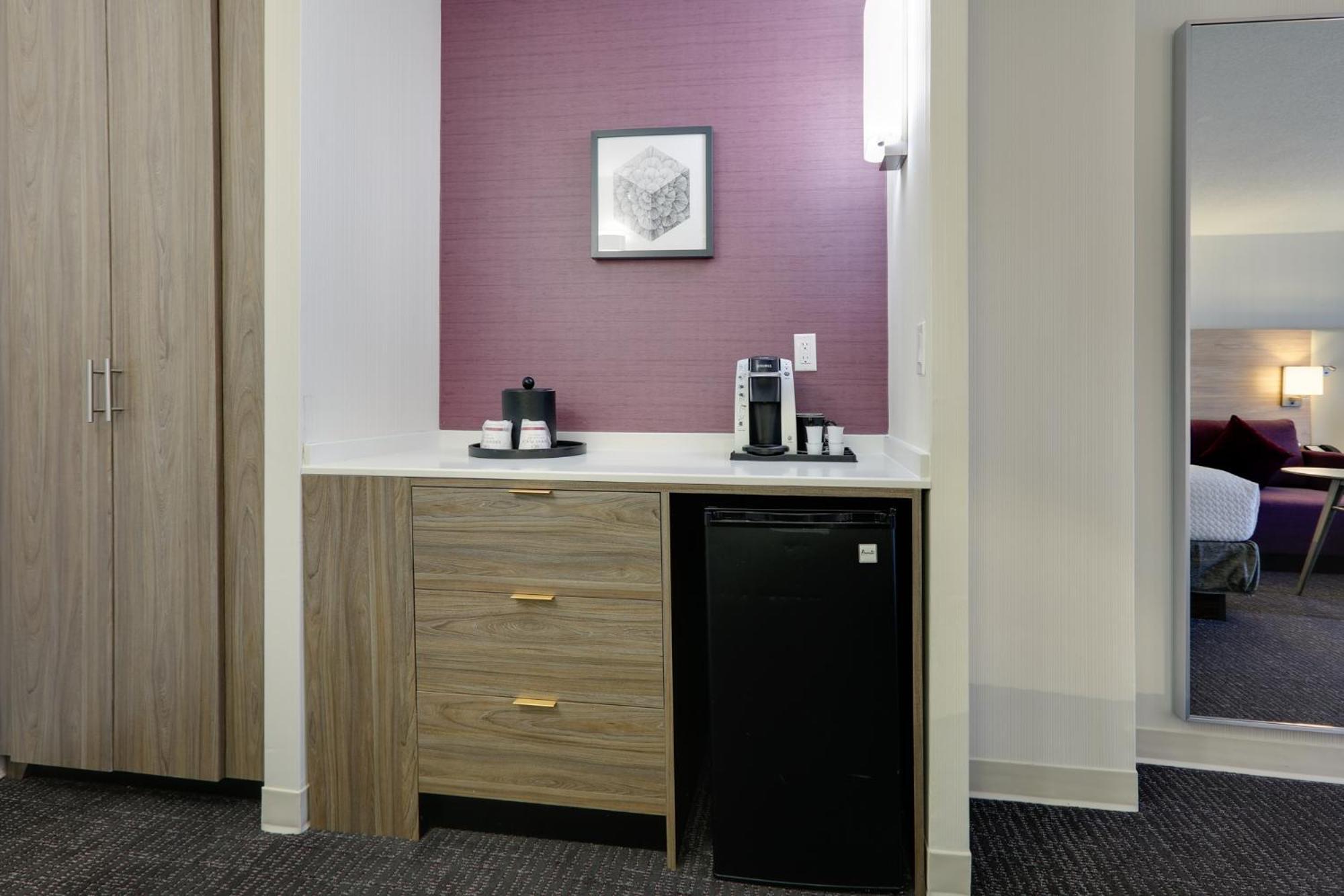 Twin Room Mobility Access