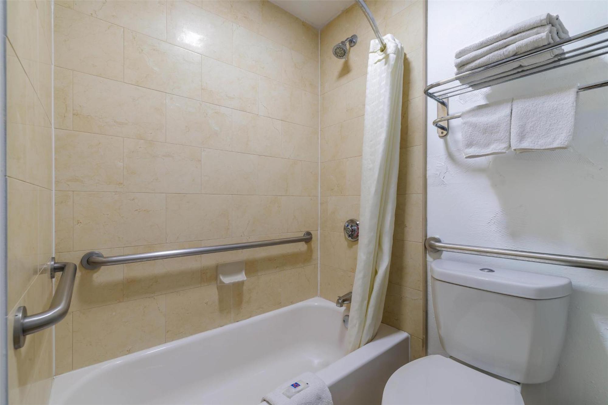 King Room Roll Shower Disability Access smoking