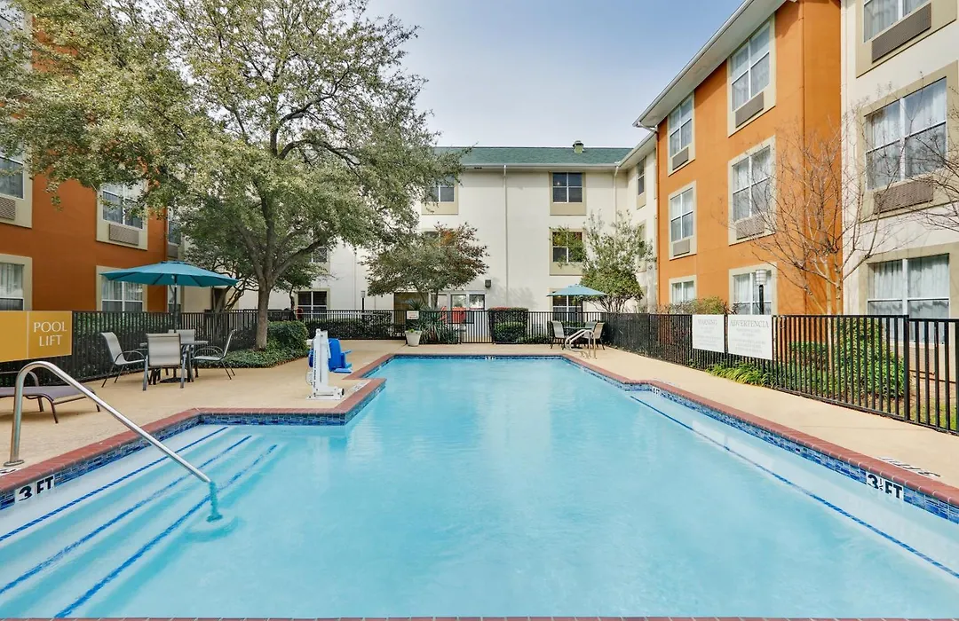 Candlewood Suites Dallas Market Center-Love Field By Ihg-1