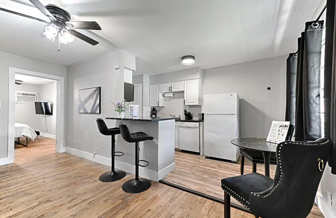Cityplace Bnb Aparthotel-1
