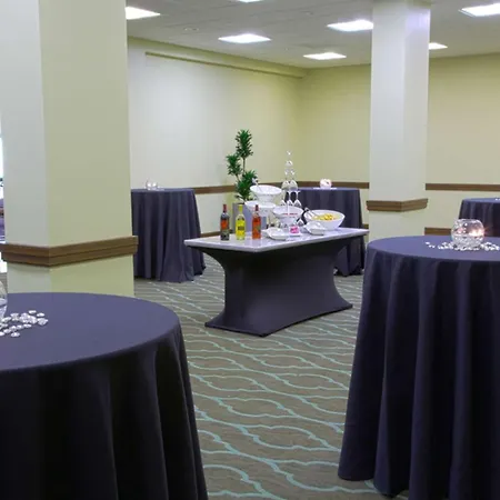 Embassy Suites By Hilton Dallas Market Center-2