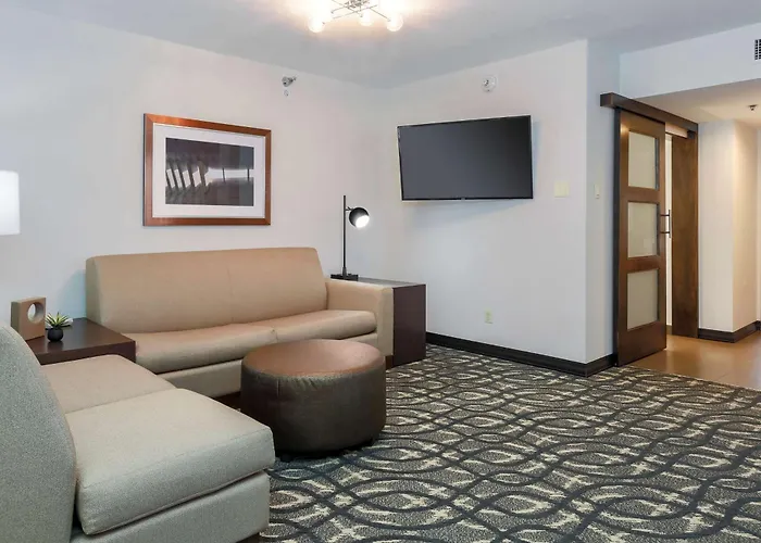 Pet Friendly Hotels in Dallas